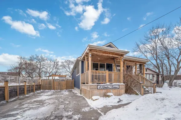 4 Rembe AVE, Hamilton, ON L8H 7G6