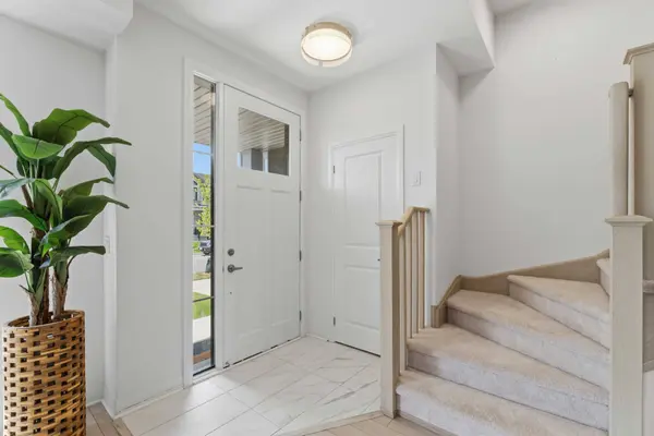 170 Spitfire DR, Hamilton, ON L0R 1W0