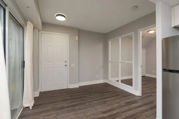 9 Windermere AVE #79, Toronto W01, ON M6S 5A4