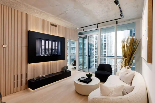 88 Blue Jays WAY #2301, Toronto C01, ON M5V 0L7