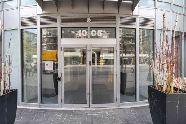 1005 King ST W #614, Toronto C01, ON M6K 3M8