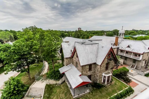 98 Richmond RD #604, Westboro - Hampton Park, ON K1Z 0B2