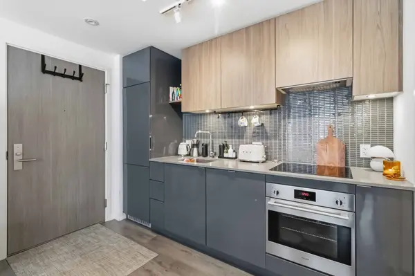 161 Roehampton AVE #534, Toronto C10, ON M4P 0C8