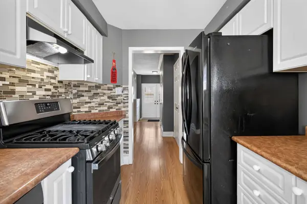 5233 Thornburn DR, Burlington, ON L7L 6R3