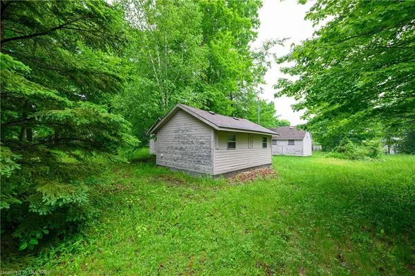 726 Hastings AVE, Innisfil, ON L9S 1Z3