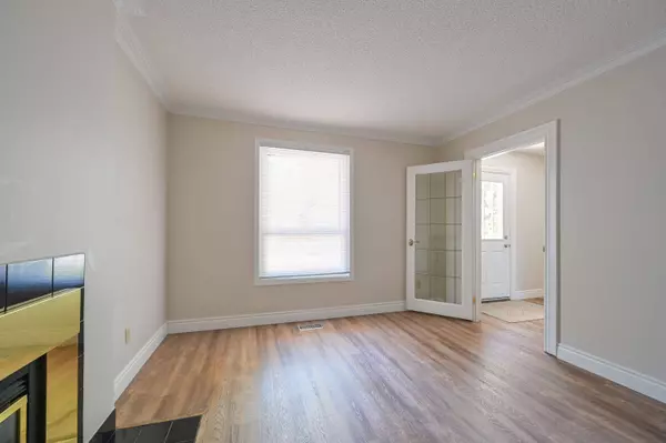 2471 Meadowood CRES, Oakville, ON L6L 1V5