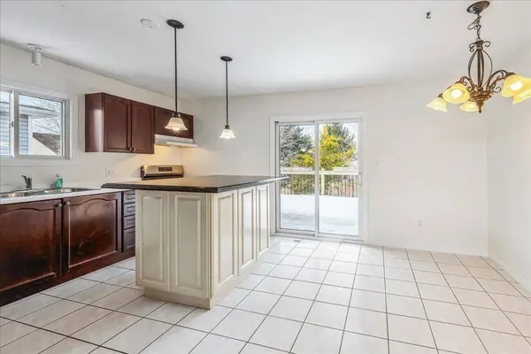 82 Whitlaw WAY, Brant, ON N3L 4B5