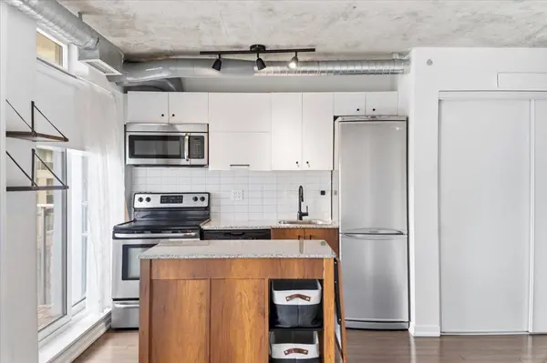 170 Sudbury ST #702, Toronto C01, ON M6J 0A1