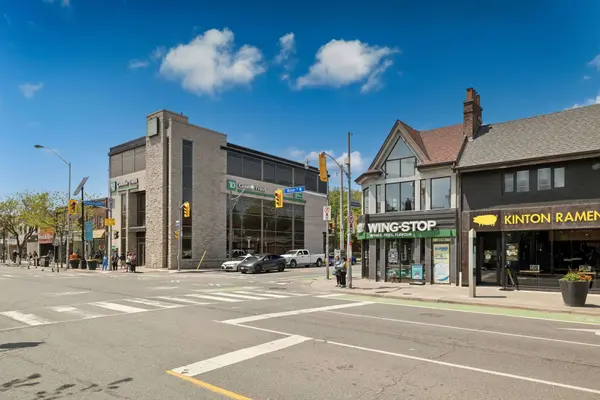 2218 Bloor ST W, Toronto W02, ON M6S 1N4