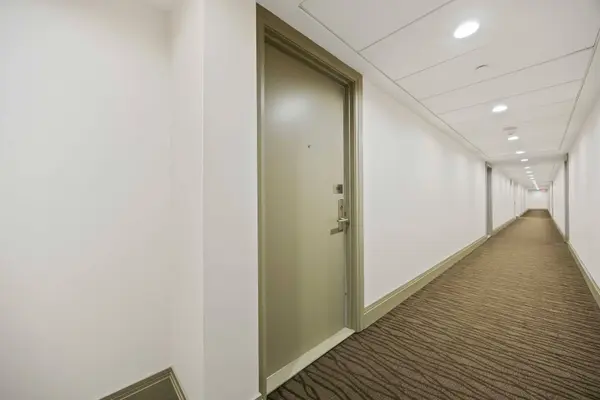 275 Yorkland RD #306, Toronto C15, ON M2J 0B4
