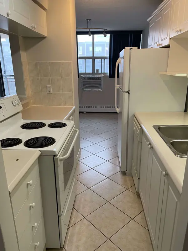 1950 Main ST W #1003, Hamilton, ON L8S 4M9