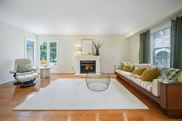 19 Millsborough CRES, Toronto W08, ON M9C 5E7