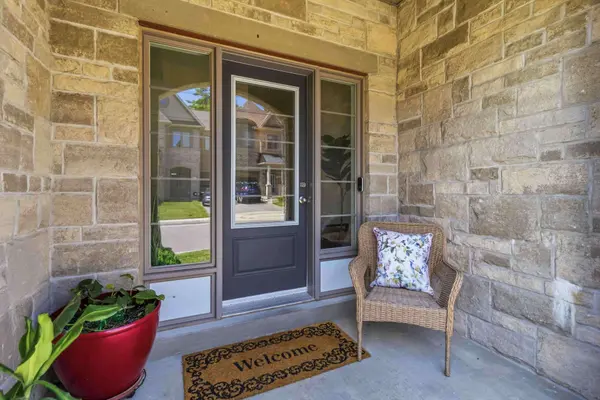 14 Summerbeam WAY, Brampton, ON L6Y 6K5