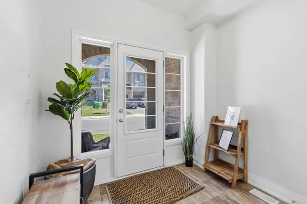 14 Summerbeam WAY, Brampton, ON L6Y 6K5