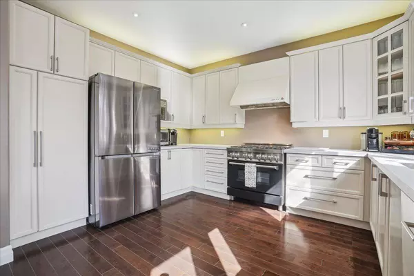 5956 Chercover CT, Burlington, ON L7L 6T2