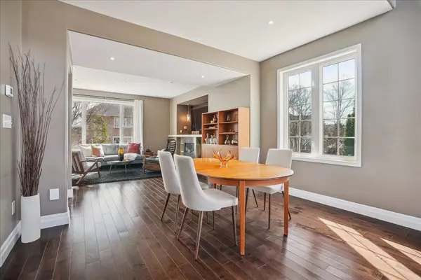 5956 Chercover CT, Burlington, ON L7L 6T2