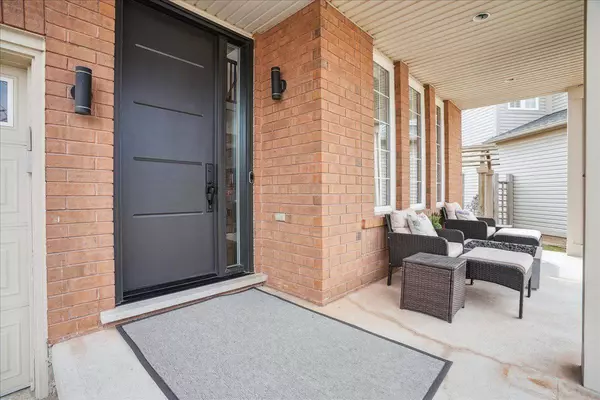 5956 Chercover CT, Burlington, ON L7L 6T2