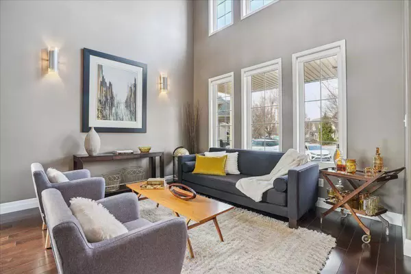 5956 Chercover CT, Burlington, ON L7L 6T2