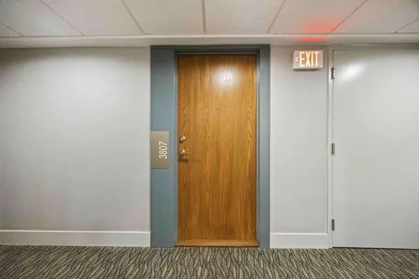2212 Lake Shore BLVD W #3807, Toronto W06, ON M8V 0C2