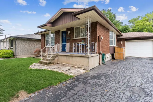 19 Friars CT, St. Catharines, ON L2N 6B4