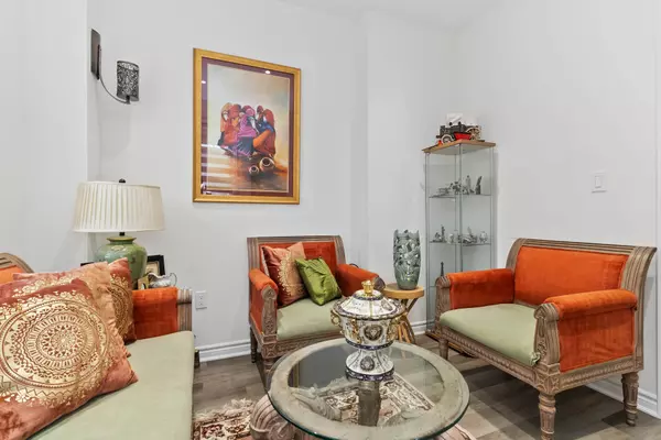 1280 Sycamore Garden, Milton, ON L9E 1R6