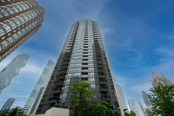 330 Burnhamthorpe RD W #2305, Mississauga, ON L5B 0E1