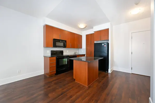 330 Burnhamthorpe RD W #2305, Mississauga, ON L5B 0E1