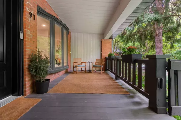 91 Springmount AVE, Toronto W03, ON M6H 2Y5