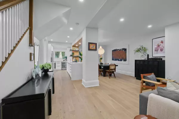 91 Springmount AVE, Toronto W03, ON M6H 2Y5