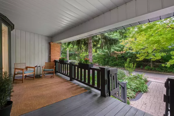 91 Springmount AVE, Toronto W03, ON M6H 2Y5