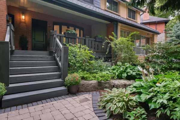 91 Springmount AVE, Toronto W03, ON M6H 2Y5