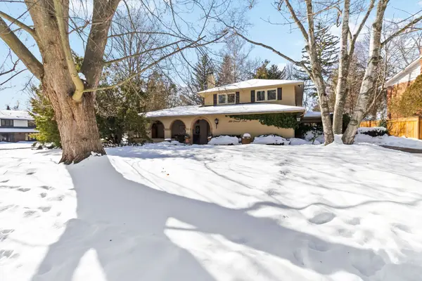 150 Cairncroft RD, Oakville, ON L6J 4L9