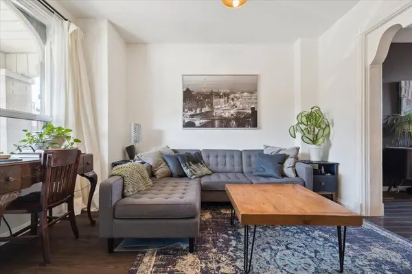 28 St Matthews AVE, Hamilton, ON L8L 5P3