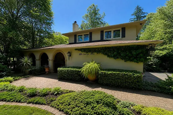 150 Cairncroft RD, Oakville, ON L6J 4L9