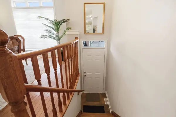 1169 Dorval DR #32, Oakville, ON L6M 4V7