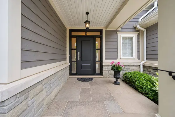 710 Hidden Grove LN, Mississauga, ON L5H 4L2