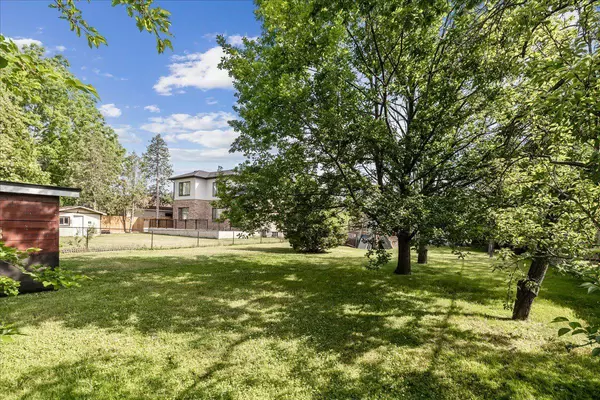 1020 Kent AVE, Oakville, ON L6H 1Z6