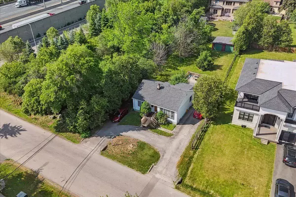 1020 Kent AVE, Oakville, ON L6H 1Z6