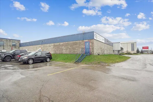 590 South Service RD #C, Hamilton, ON L8E 2W1