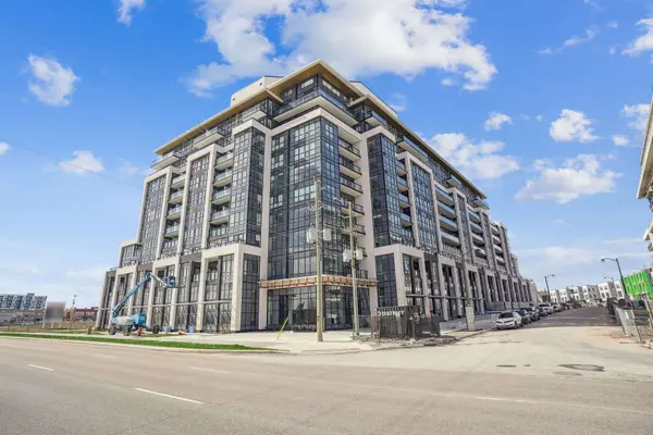 405 Dundas ST W #707