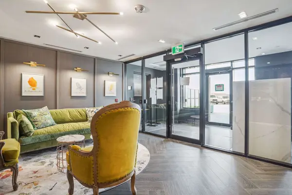 405 Dundas ST W #707, Oakville, ON L6M 4P9
