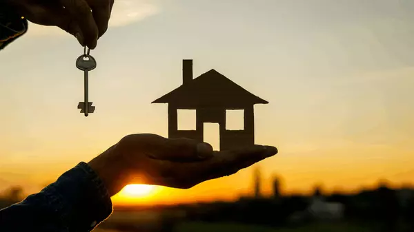 Who’s winning in this Real Estate Market
