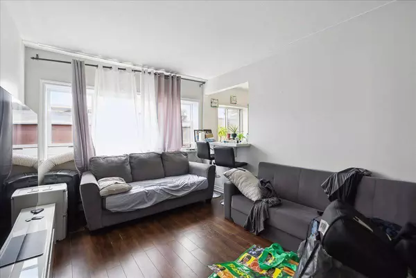 291 East 38th ST, Hamilton, ON L8V 4G2