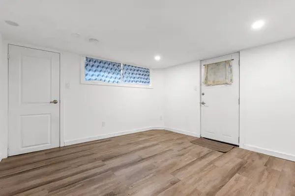 58 East AVE S #Lower, Hamilton, ON L8N 2T4