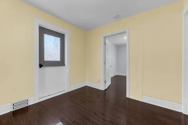 153 Lake ST, St. Catharines, ON L2R 5Y5