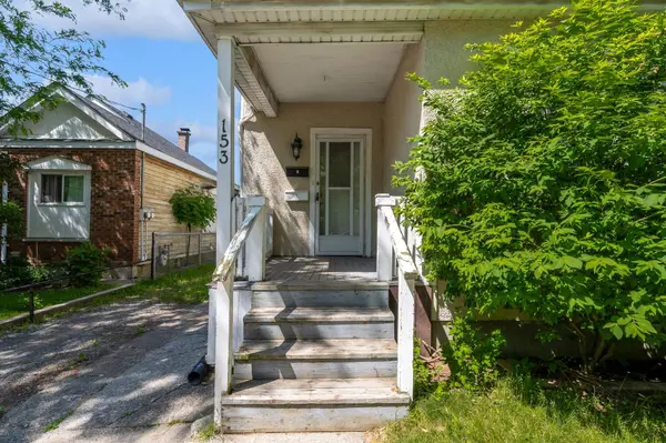 153 Lake ST, St. Catharines, ON L2R 5Y5