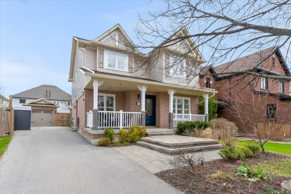 84 Fellowes CRES, Hamilton, ON L8B 0M1
