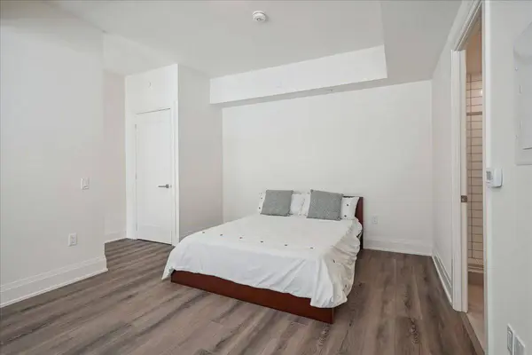 509 Dundas ST W #103, Oakville, ON L6M 4M2