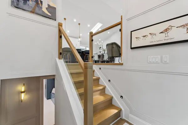 249 Tanbark RD, Niagara-on-the-lake, ON L0S 1P0