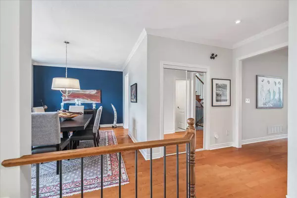 2400 NEYAGAWA BLVD #26, Oakville, ON L6H 7P5